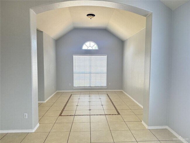 Building Photo - 3004 San Federico Rd