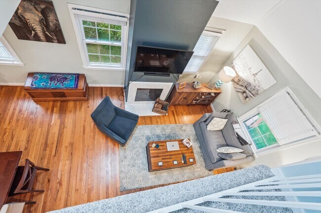 Building Photo - Beautiful 1BR/Loft at Rock Creek Garden Co...