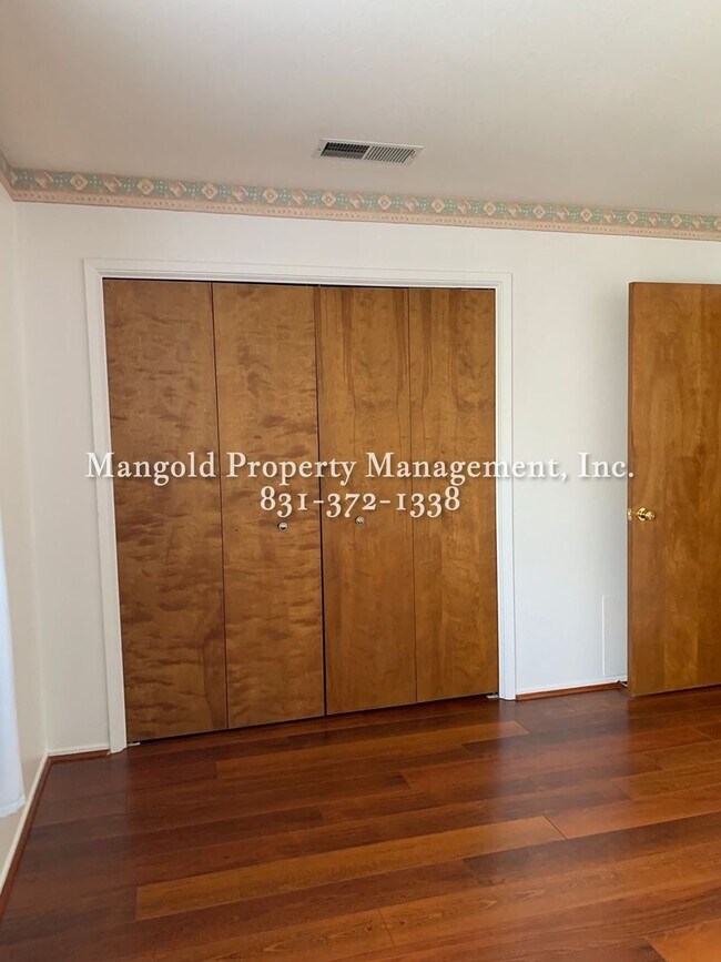 Building Photo - Spacious Condo In Great Pacific Grove Neighborhood