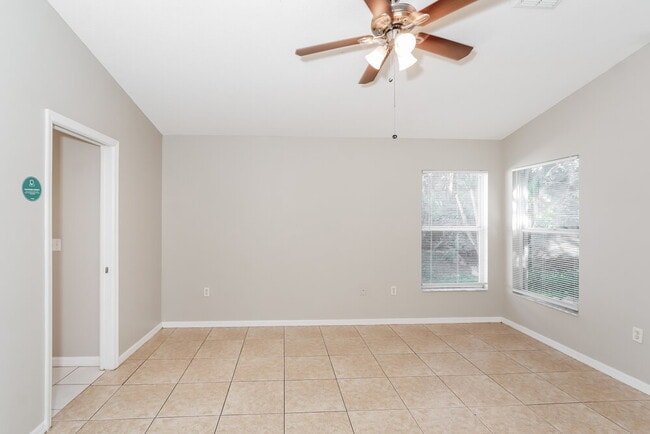 Building Photo - 10932 New Brighton Ct