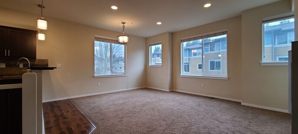 Building Photo - 2115 201st Pl SE