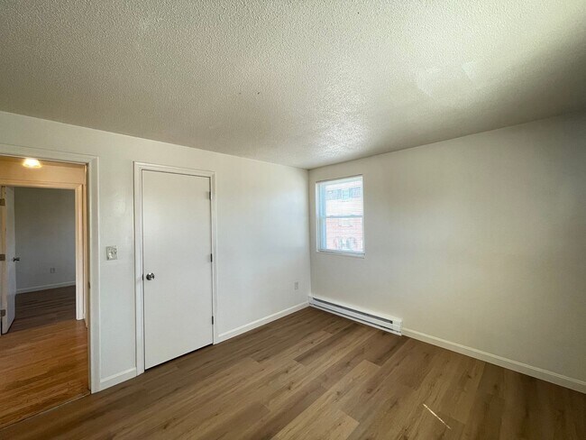 Building Photo - 173 Loudon Rd