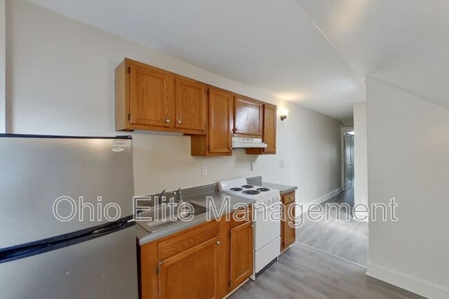 Building Photo - 331 Chittenden Ave