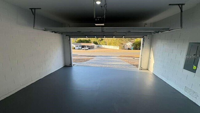 Building Photo - 2380 W Gardenia Dr