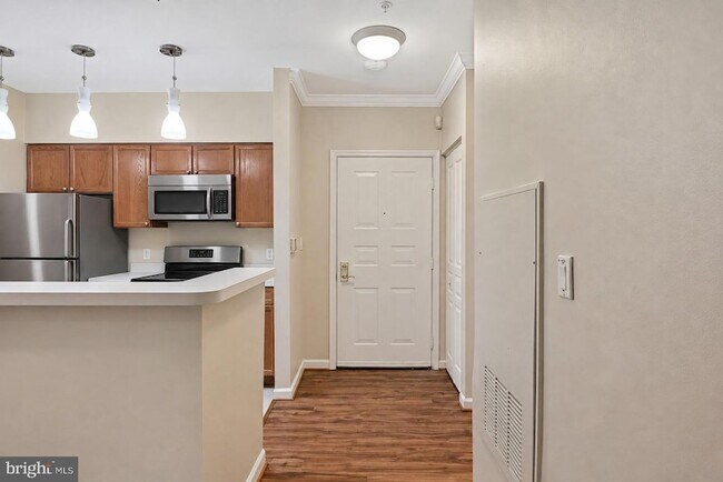 Building Photo - 2204 Westcourt Ln