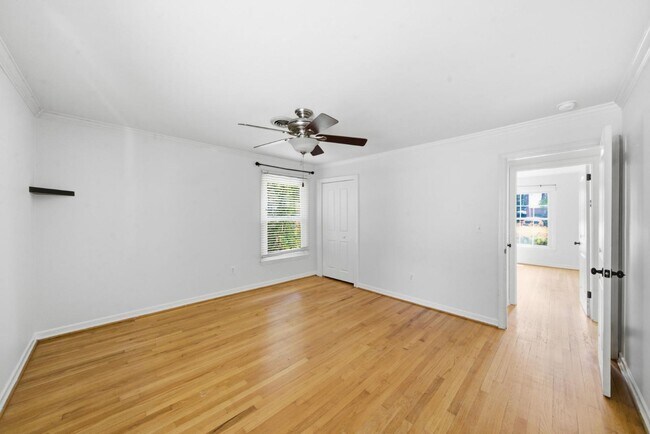 Building Photo - 1108 Park Ave