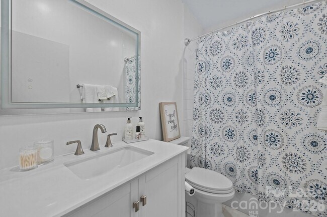 Building Photo - 8609 Cedarbrook Dr