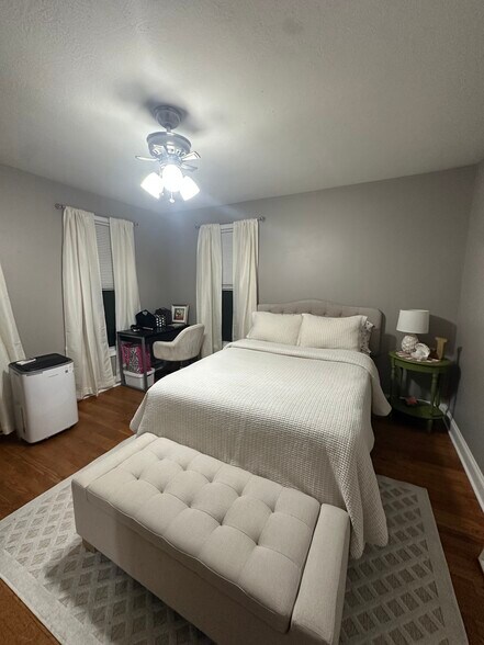 Building Photo - 314 Pleasant St