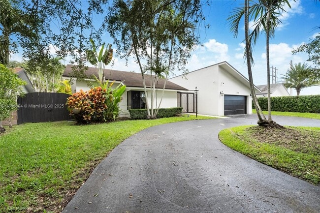 Building Photo - 12715 SW 96th Terrace