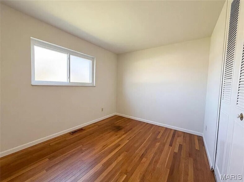 Building Photo - 2235 Bolton St