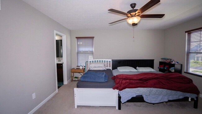 Building Photo - 7320 Blackwell Dr