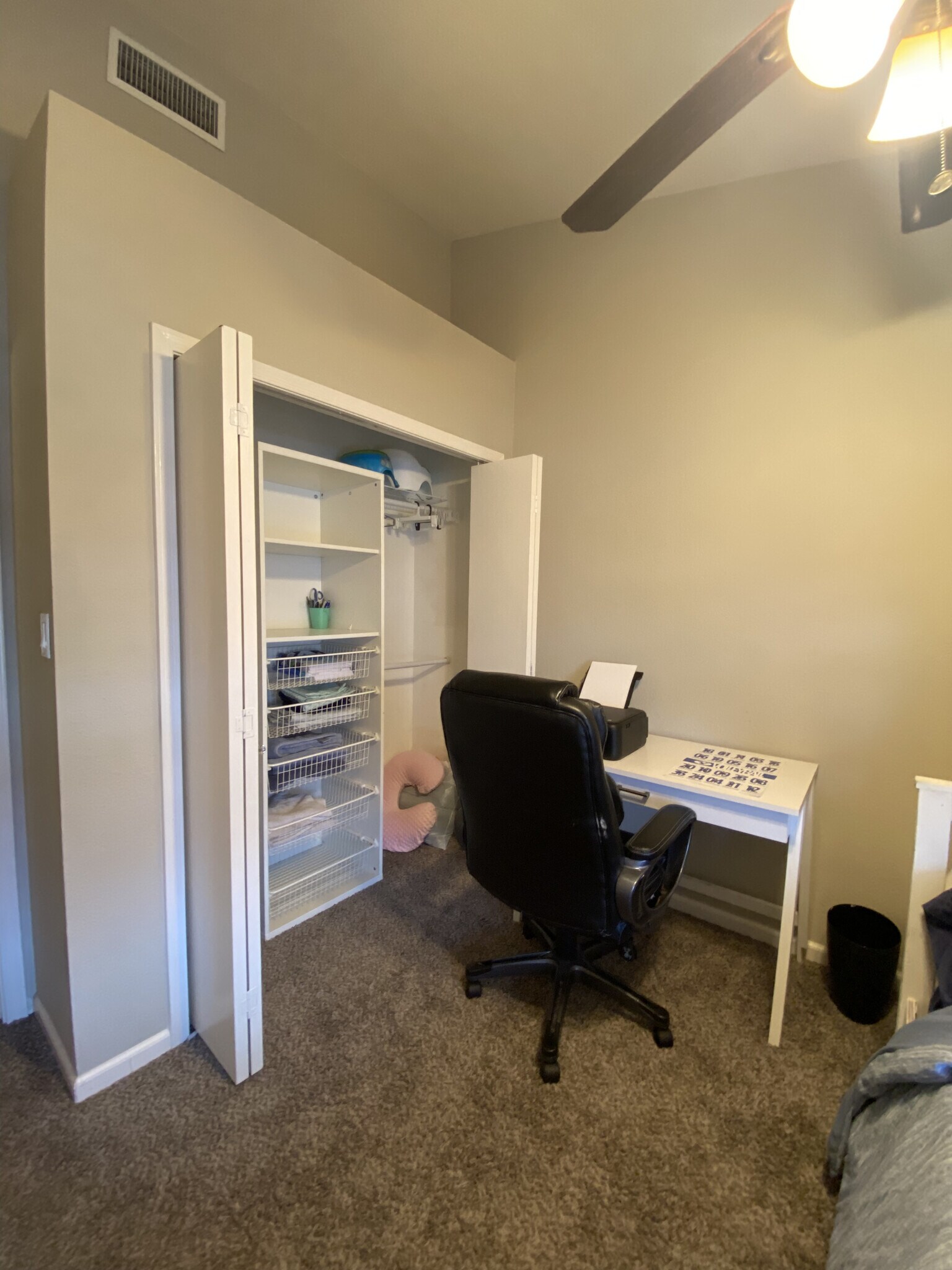 Building Photo - 6262 E Brown Rd