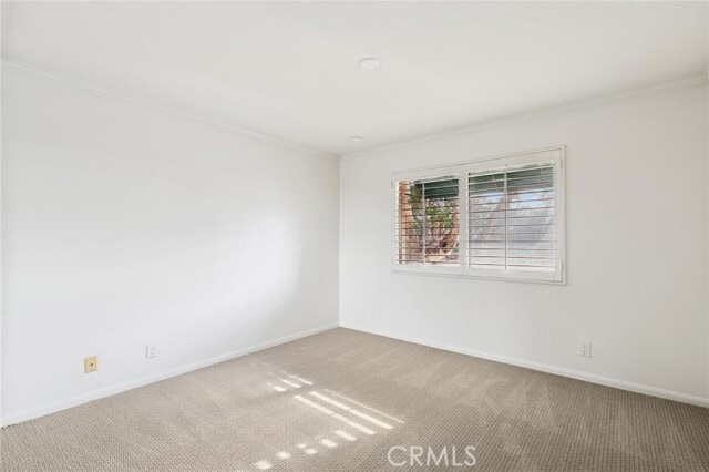 Building Photo - 440 Villa Point Dr