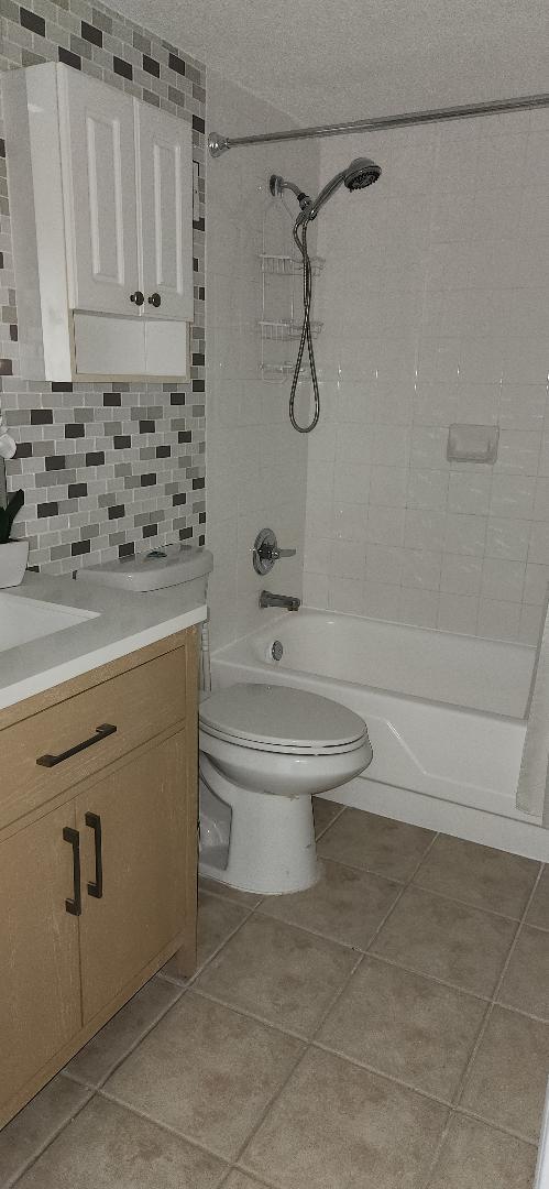 bathroom - 2501 S Ocean Dr