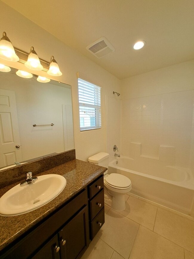 Building Photo - Limited-Time Offer: $500 off your first mo...