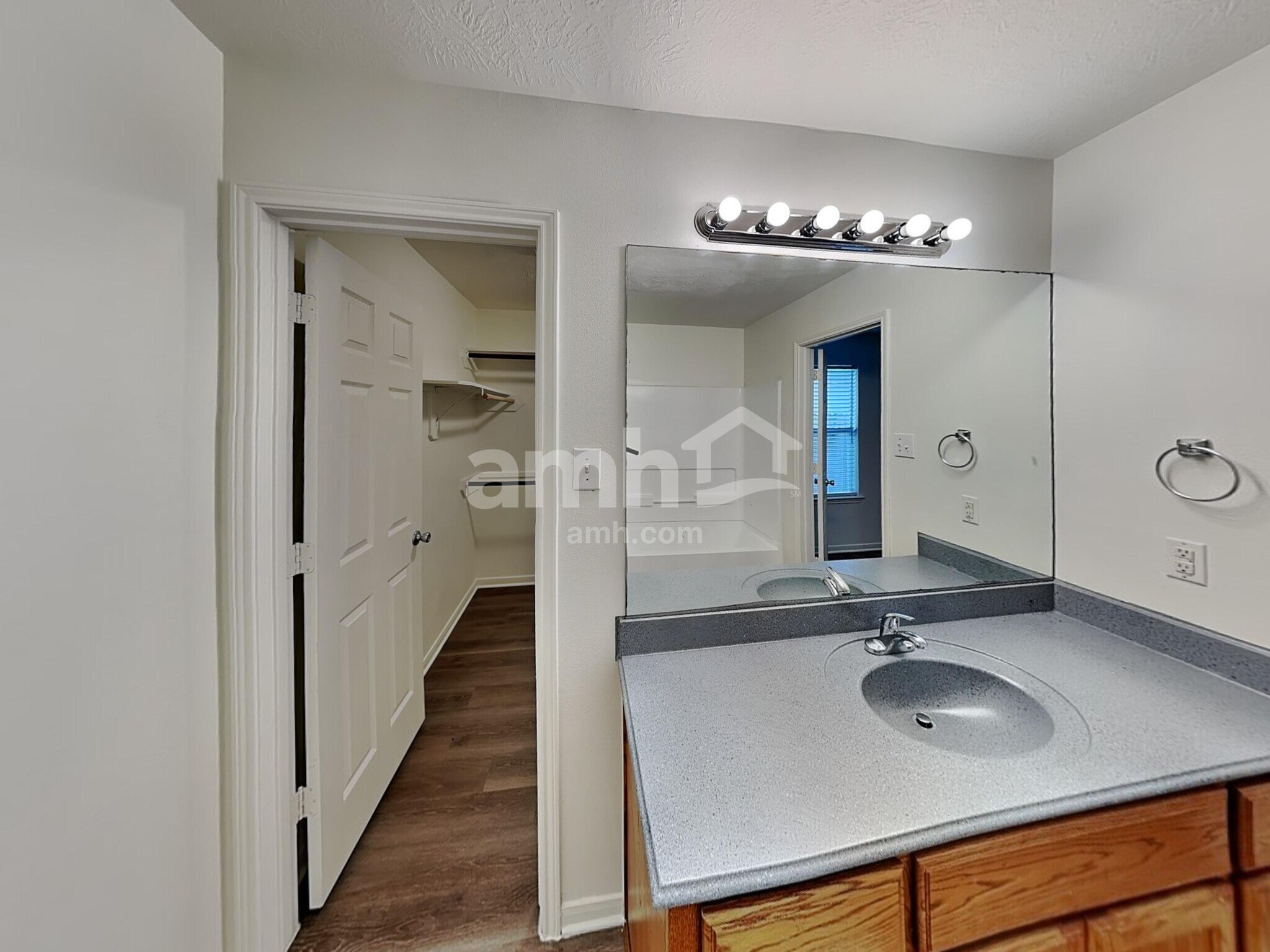 Building Photo - 823 Seaborne Meadow Dr