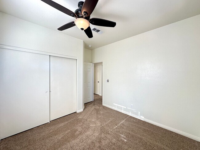 Building Photo - Cypress In The Hills At Summerlin By Lewis Homes