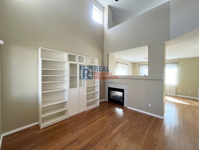 Building Photo - 2474 E 127th Pl