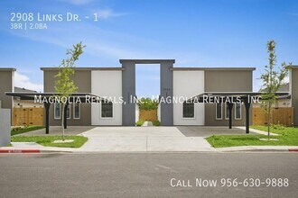 Building Photo - 2908 S Links Dr