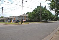 Building Photo - SOUTH CREST