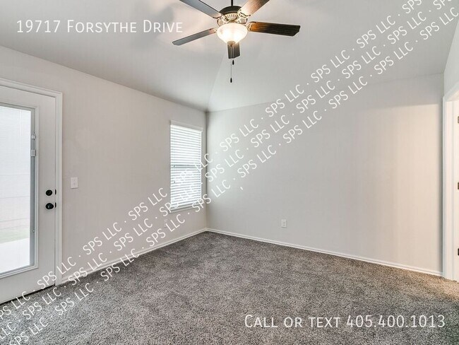 Building Photo - 19717 Forsythe Dr