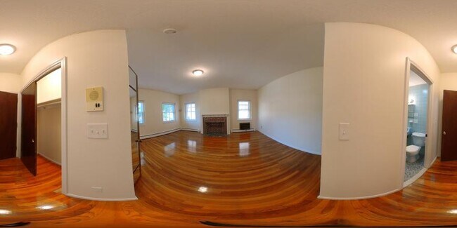 Building Photo - bedroom in Boston MA 02135
