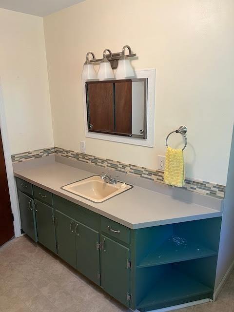 Building Photo - 811 Blanton St