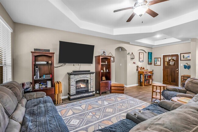 Building Photo - 446 Rd 66111