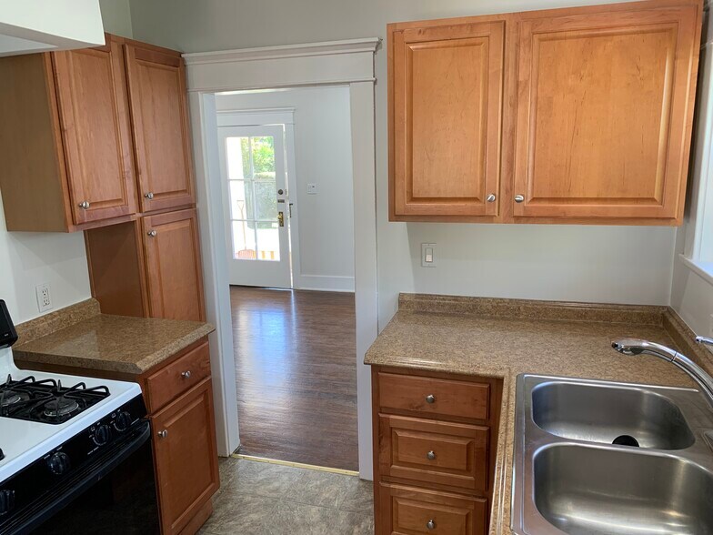 Kitchen - 2109 Shell Ave