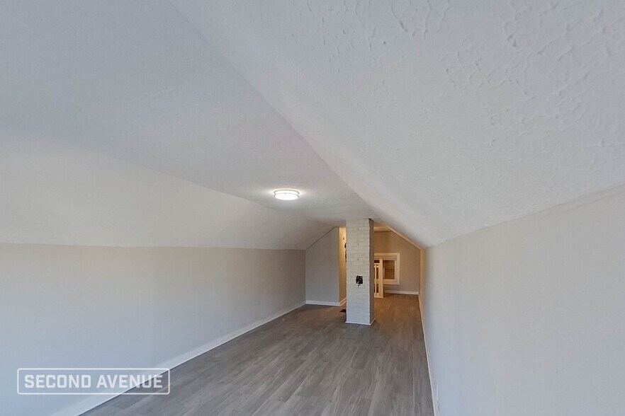 Building Photo - 1826 Greenwood Ave