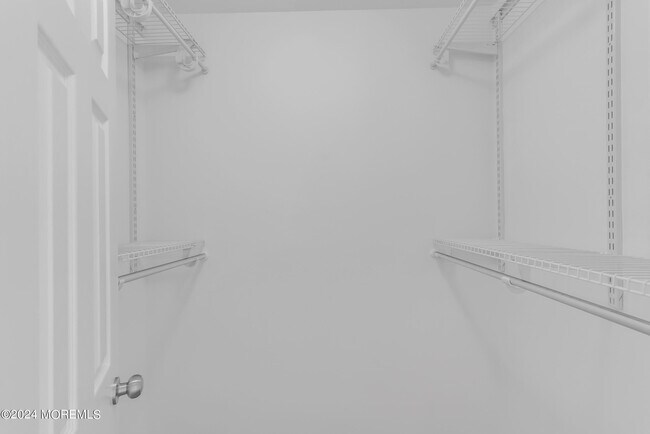 Building Photo - 2 Charles Ct