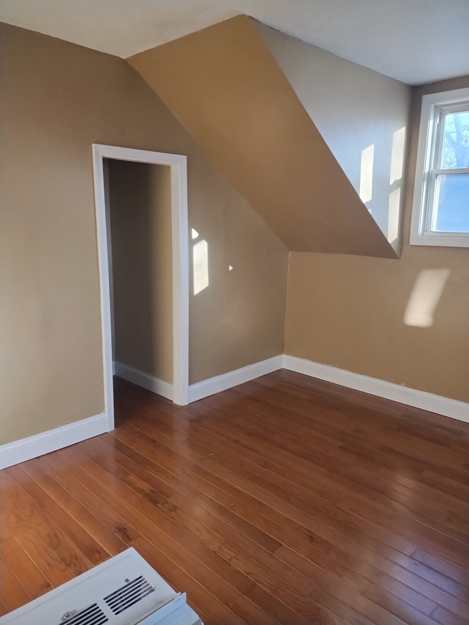 Building Photo - 1817 Jefferson St