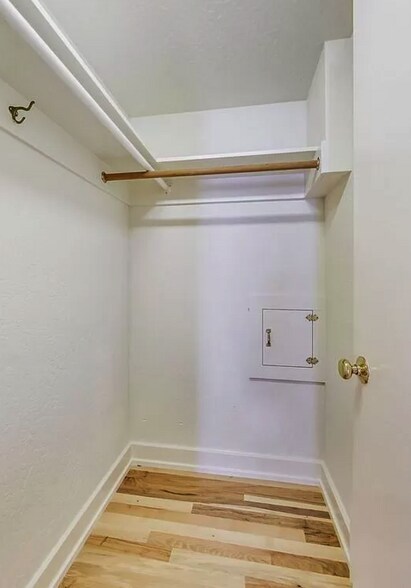Building Photo - 2401 SE 138th Ave
