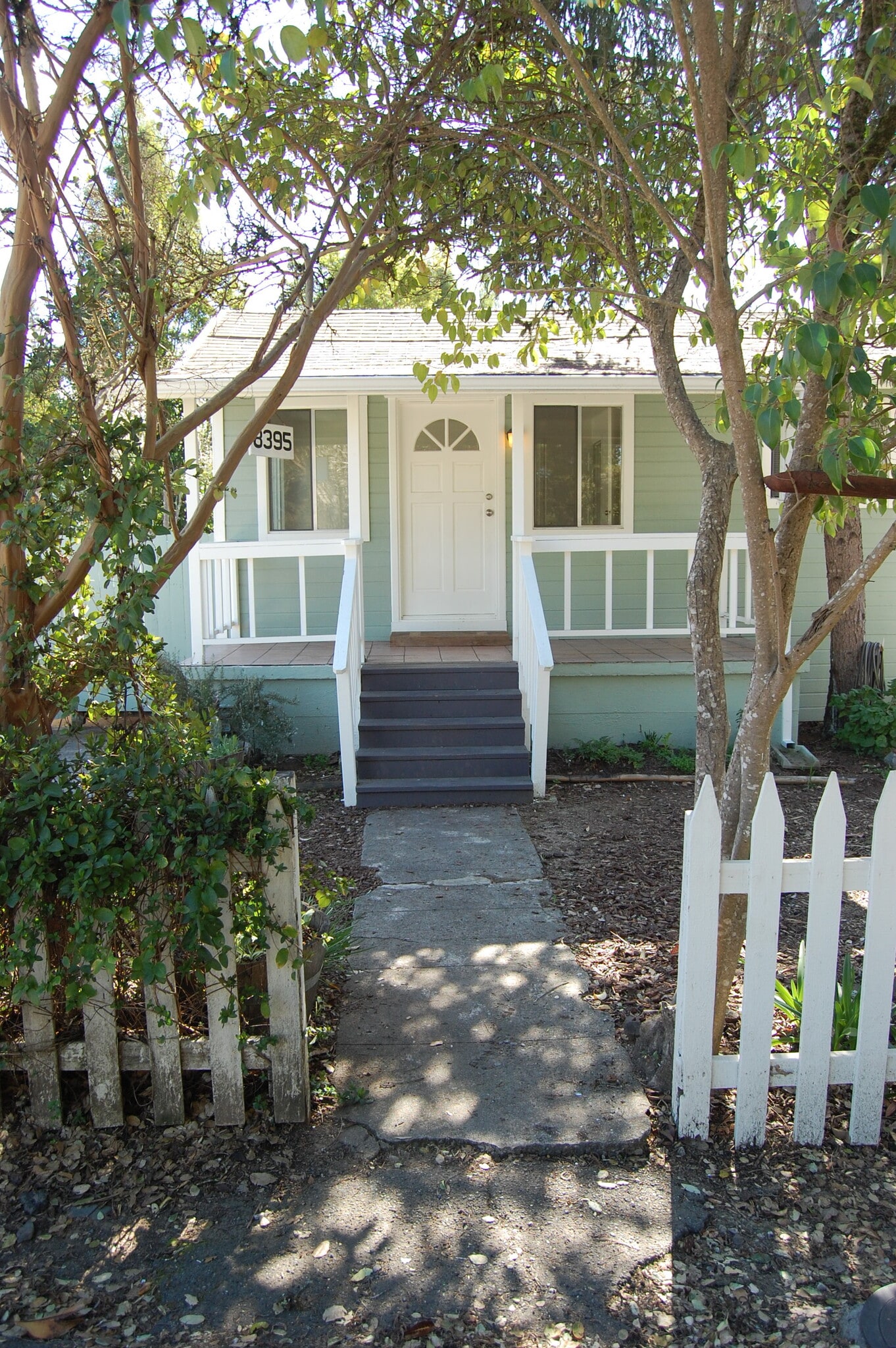 Building Photo - 8395 Grape Ave