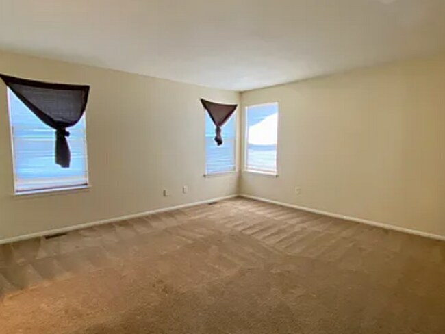 Building Photo - Spacious 4BD/2.5BA Home in Sought-After Southcreek | Cherry Creek Schools | 2-Car Garage