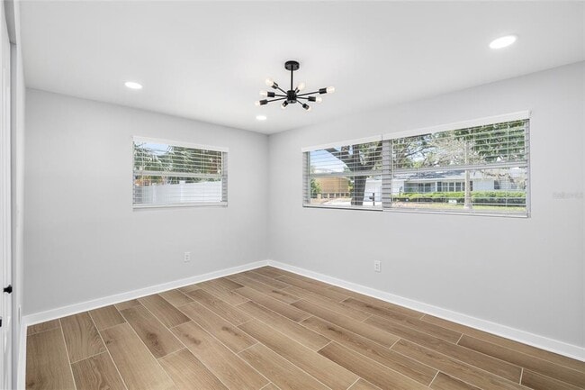 Building Photo - 2306 S San Jose Cir