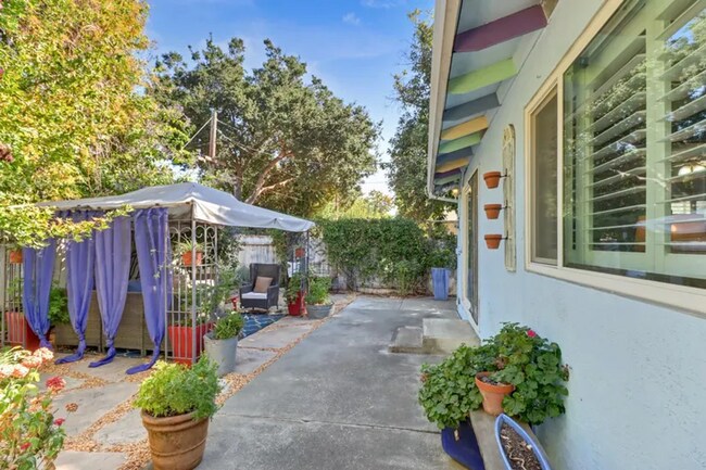 Building Photo - Charming 3 bed 1 bath home in Davis