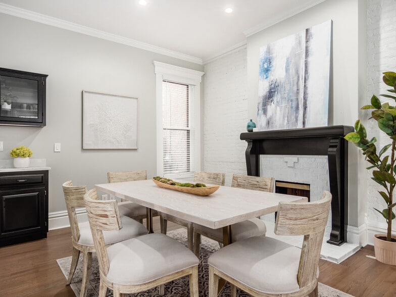 Dining Room with Wet Bar - 926 City Park Ave