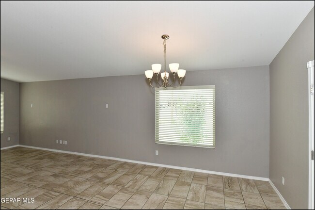 Building Photo - 14901 Tierra Isaiah Ave
