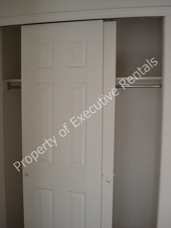 Building Photo - 4604 Pyramid Peak Dr