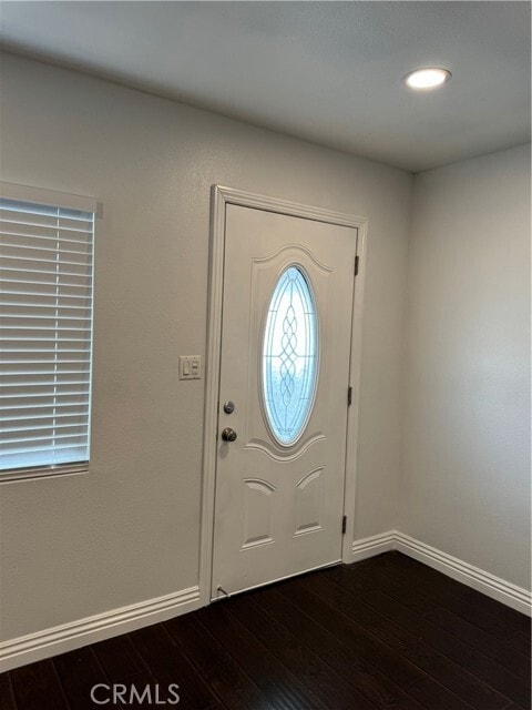 Building Photo - 847 W Gage Ave