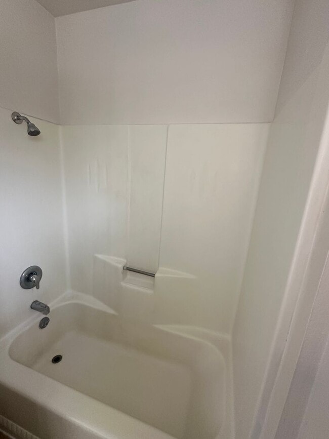 Building Photo - 1316 Chestnut St