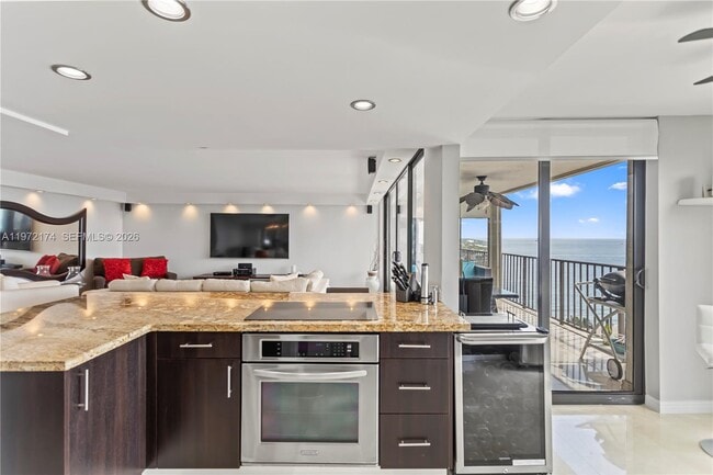 Building Photo - 1901 N Ocean Blvd