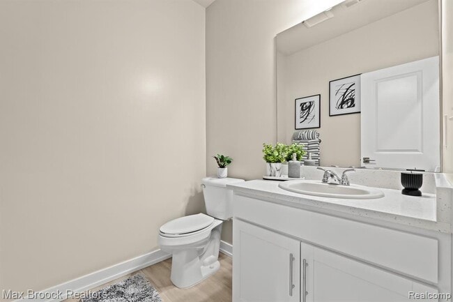 Building Photo - 105 Laurel Ct