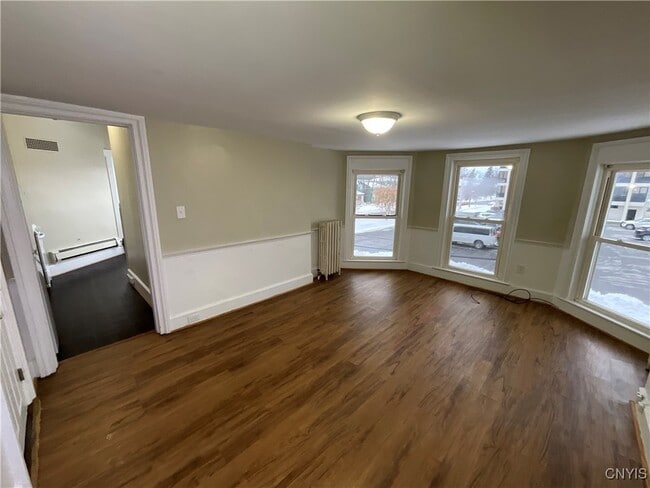 Building Photo - 127 Winslow St