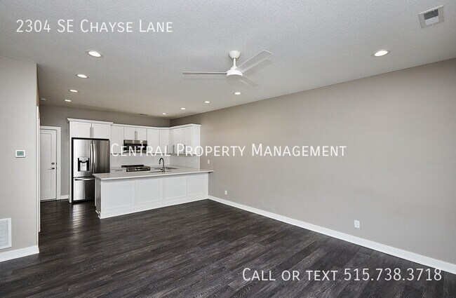Building Photo - 2304 SE Chayse Ln