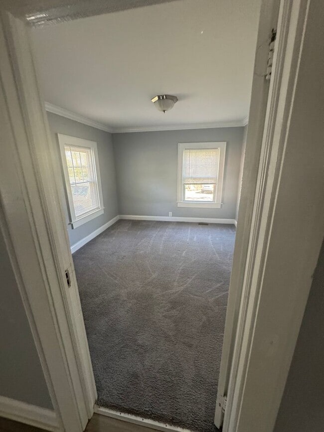 Building Photo - Walking distance to Downtown Kings Mountain, NC  =