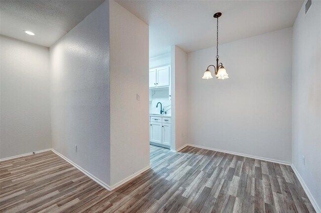 Building Photo - 7950 N Stadium Dr