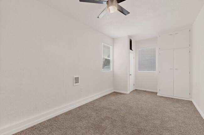 Building Photo - 714-714 Madison St NE