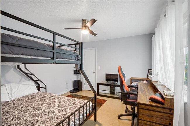 Building Photo - 455 Prestwick Pl